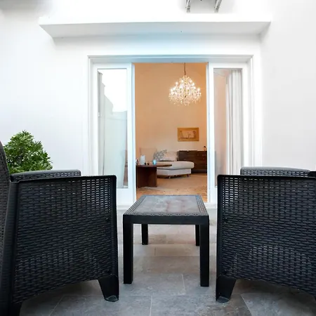 Palazzo '800 : Marmetti 4* Leverano